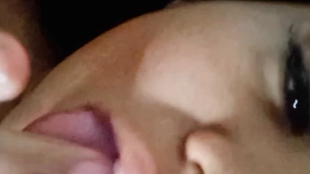 playing with me - video by isabhelXXX cam model