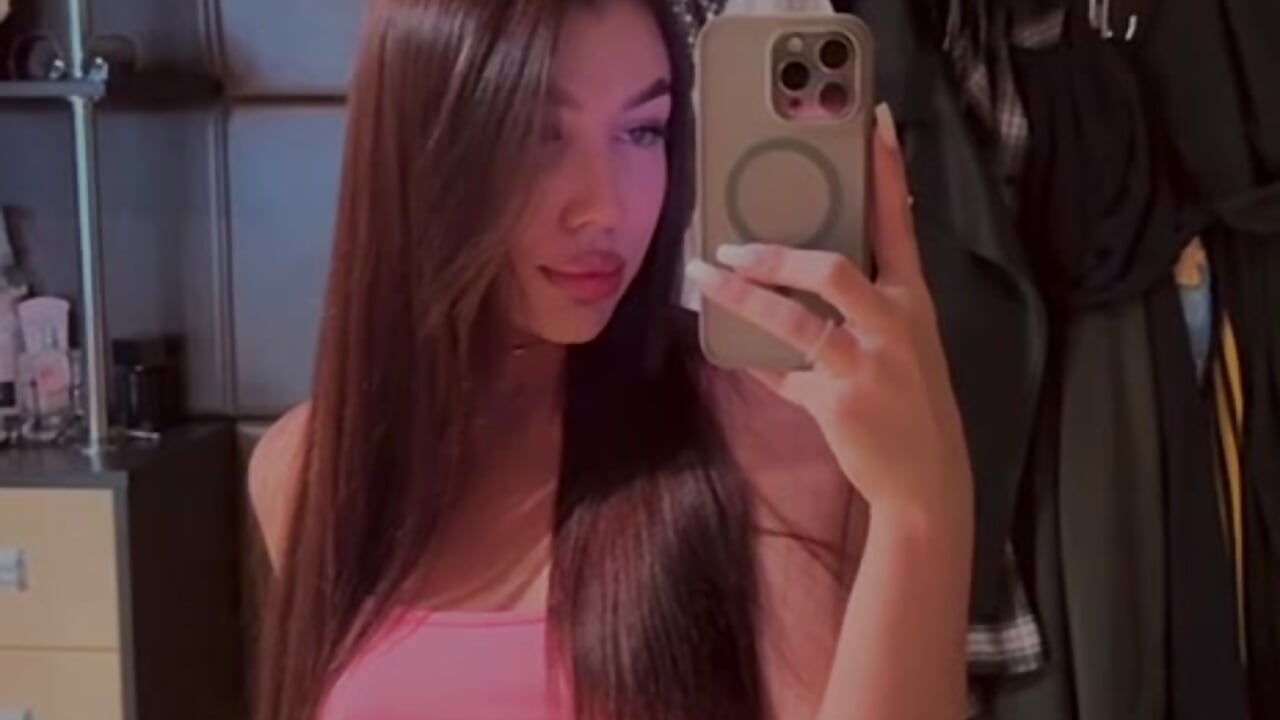 A little teasing nothing dangerous - video by PrincessDafney cam model