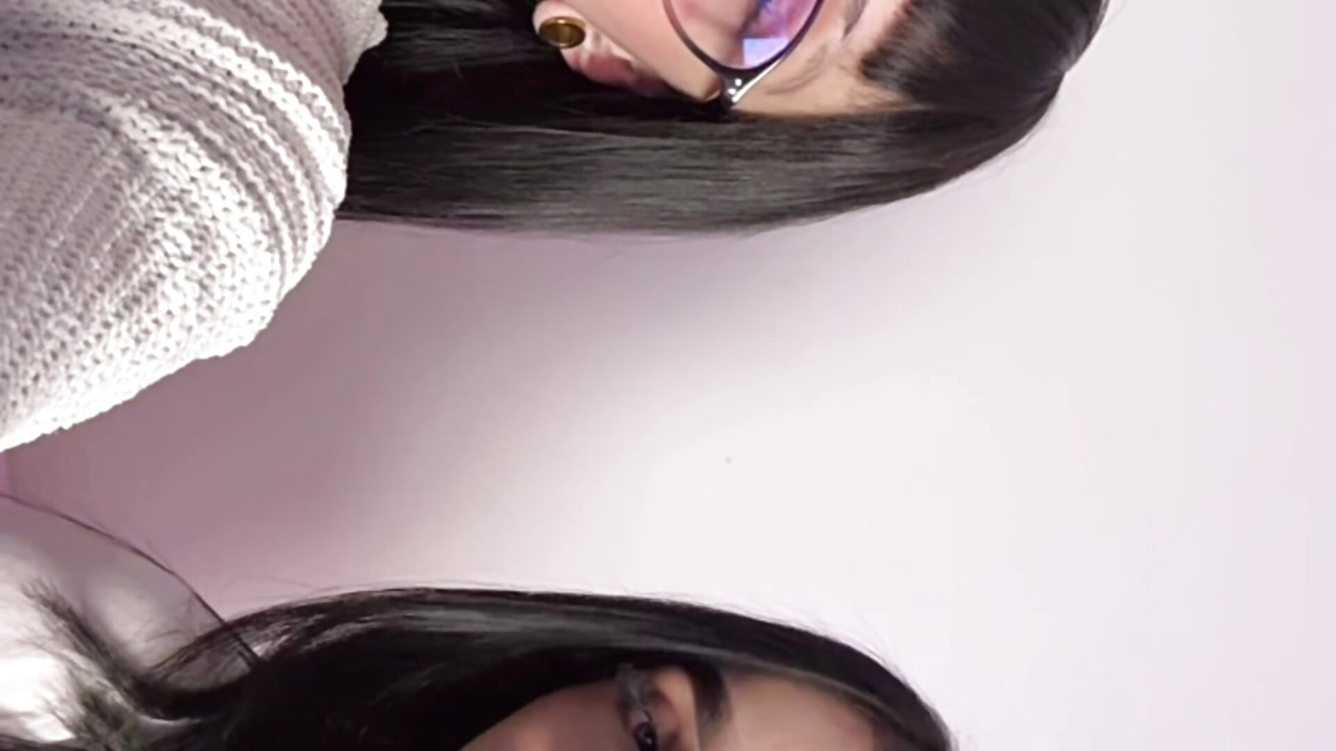 3415CB8B-2E25-4995-8930-0606DAD977C1 – video od webkamerové modelky BelaXMeganOfficial