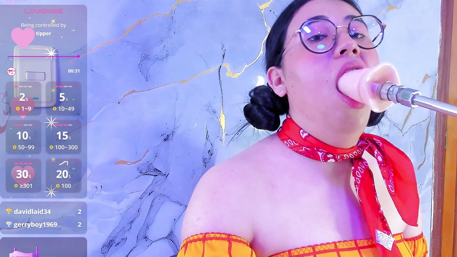 me toy 👄 - video by nomi_blue cam model