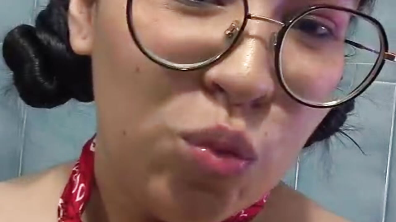 muak lovers👄 - video by nomi_blue cam model