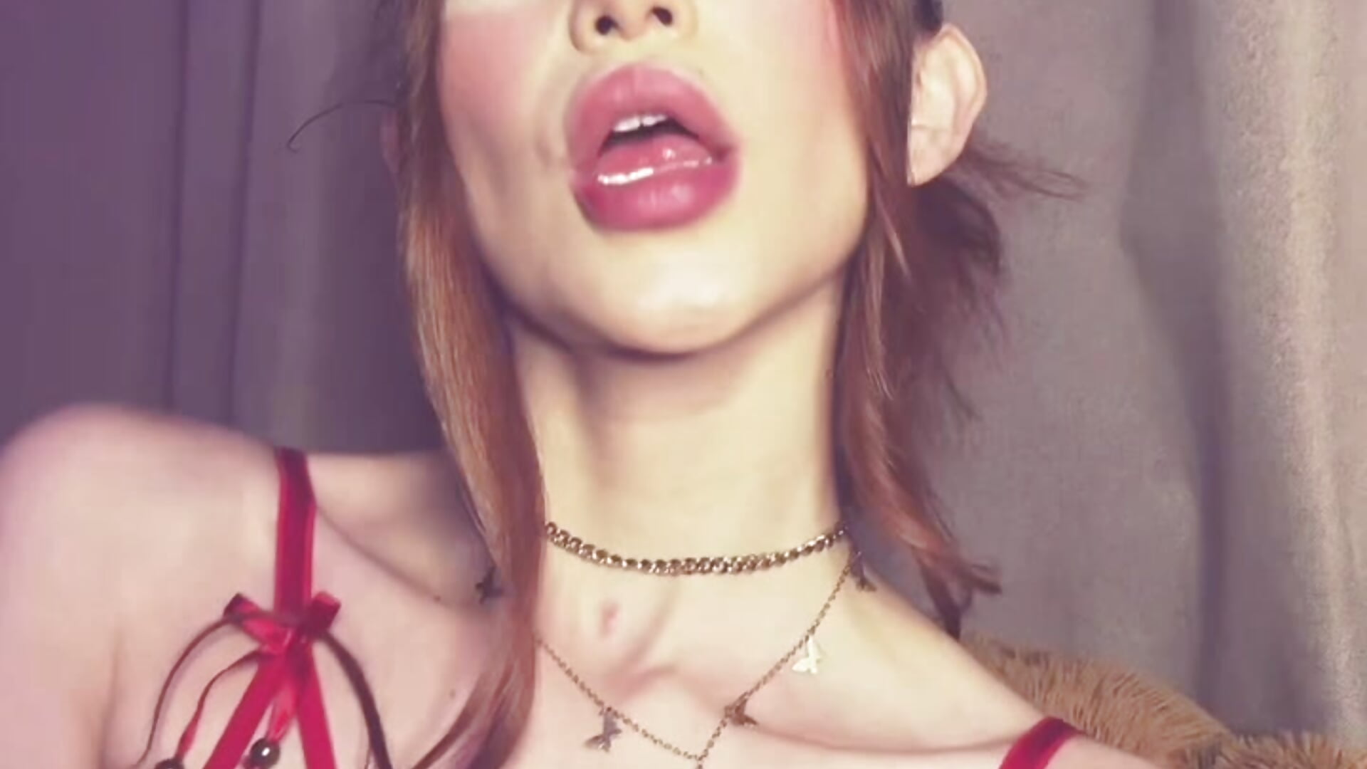 Do you like this lingerie?❤️ - HoneyWeebsss adlı kamera modelinin videosu