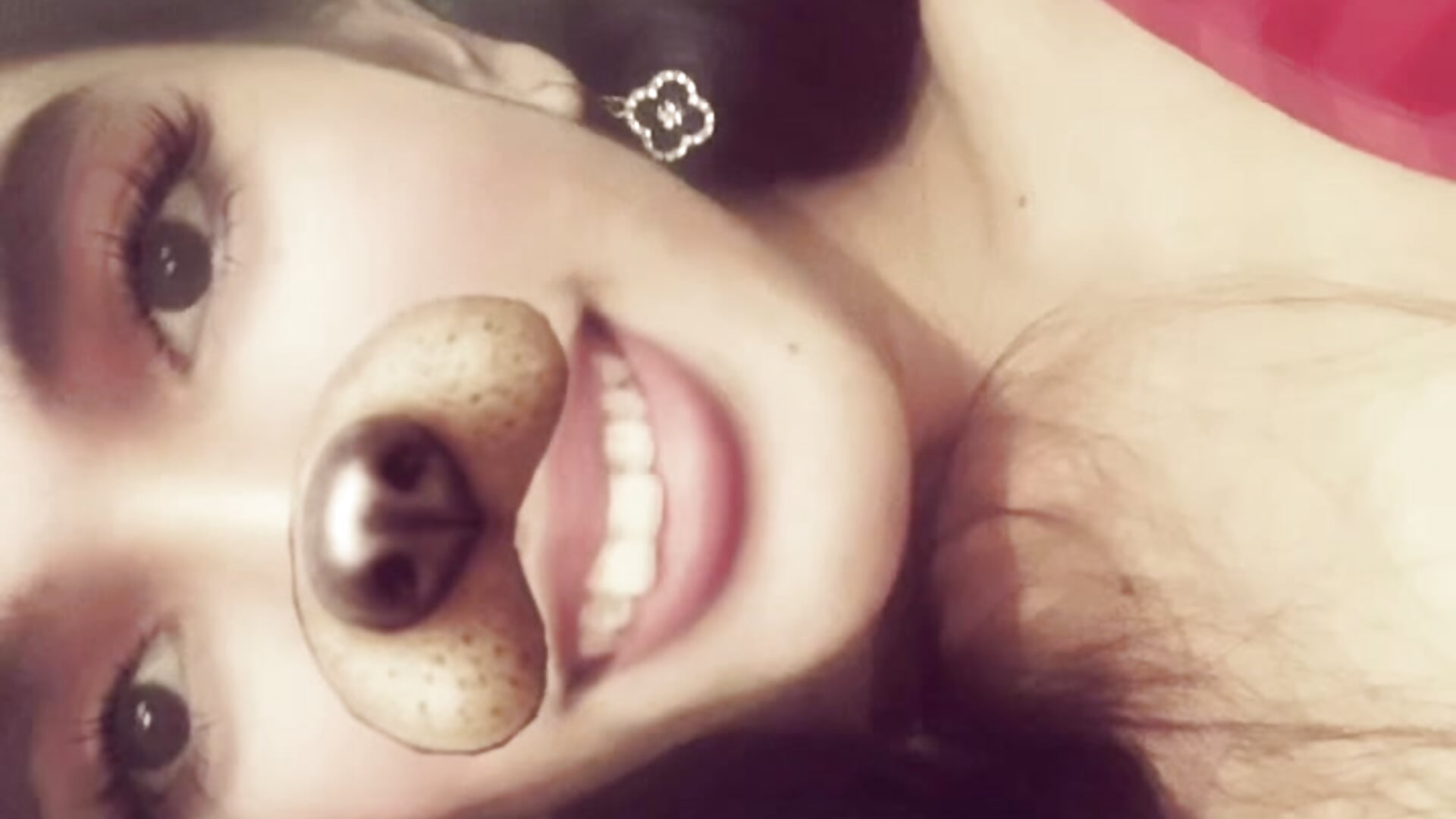 Vídeo em tendência de modelo na câmara Secretfantasycum 150