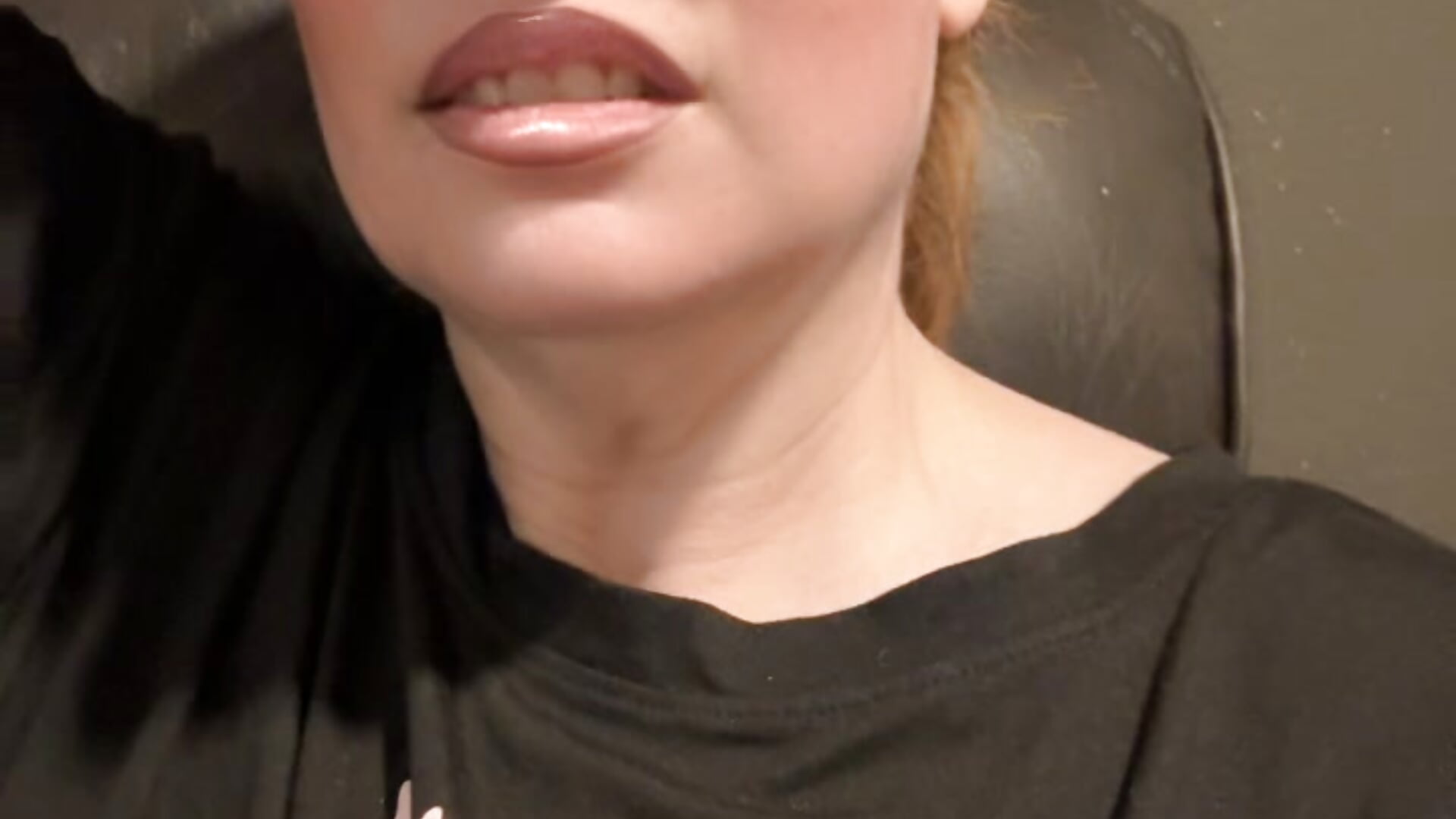 Going live at 11 pm on 12/1 so about 15 min - Video von Lenaravenswood Cam-Model