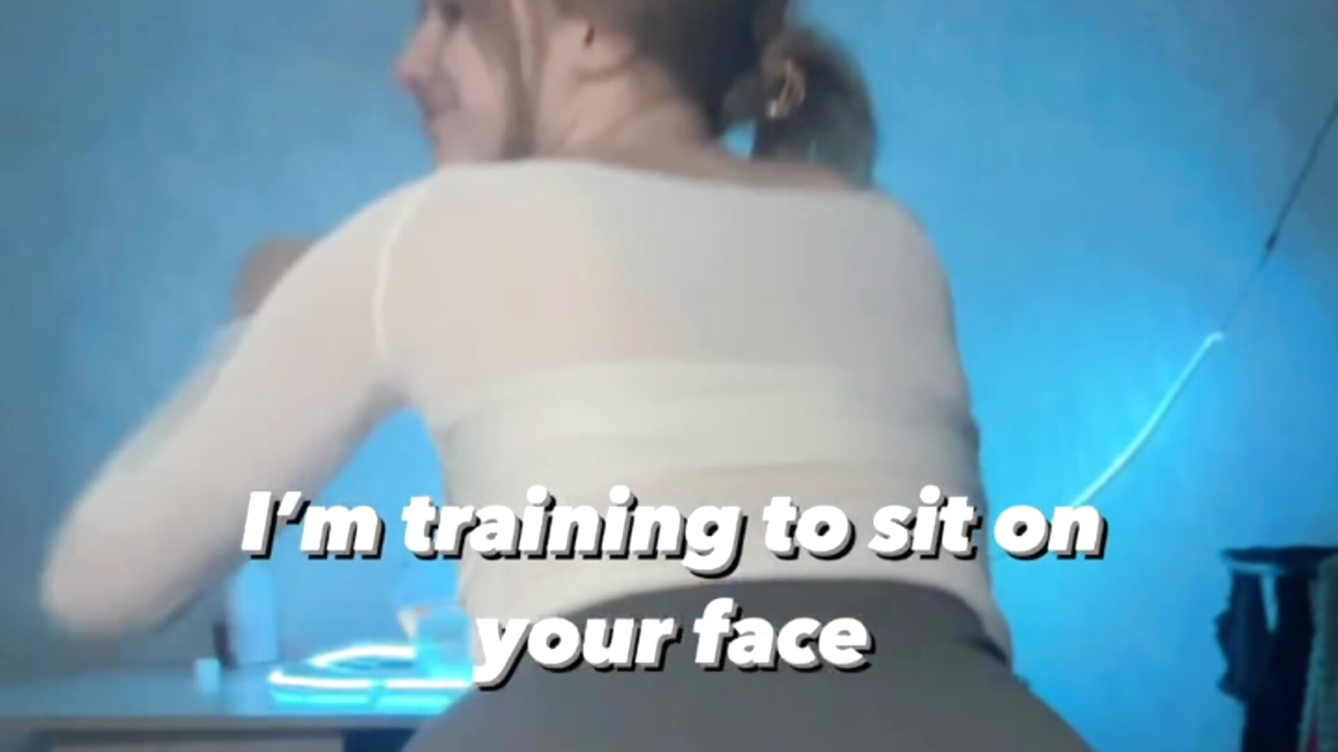 get ready)) - vídeo de Tirragana_HOT modelo de câmara