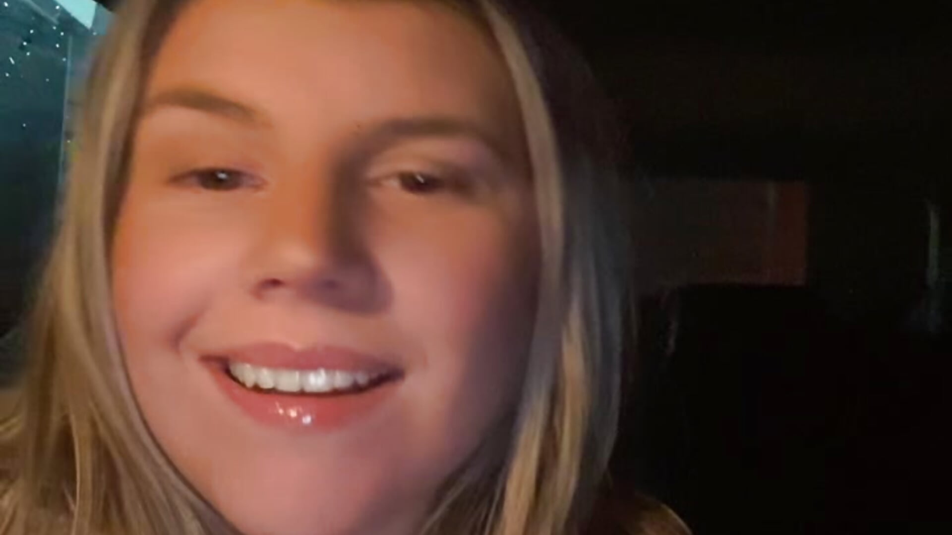 705E81B4-F31B-48F0-98F1-0C1D8FE8BA1A - video di goddesscandy22 modella di cam