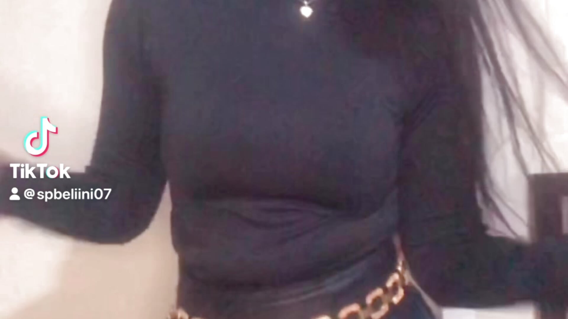 71c9f192c30e4a3ca34397df44394097 - video van bellymaster205 cam-model