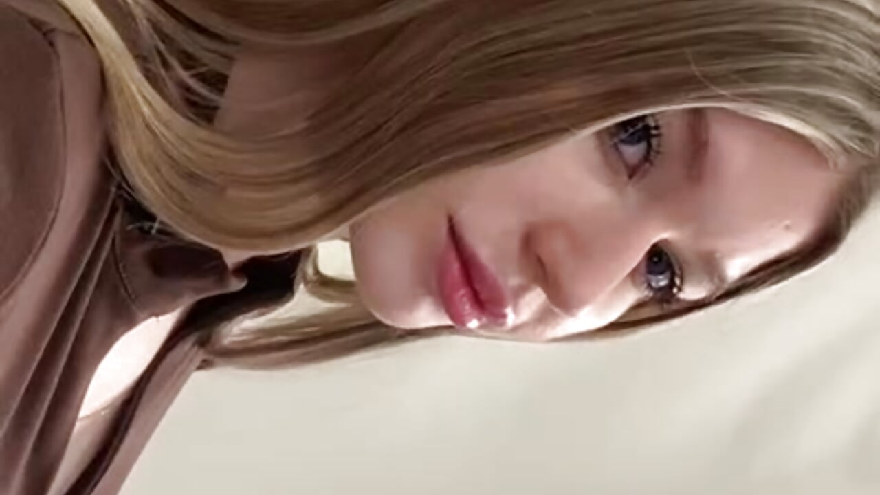 Me^^ - video by TowandaKaiser cam model