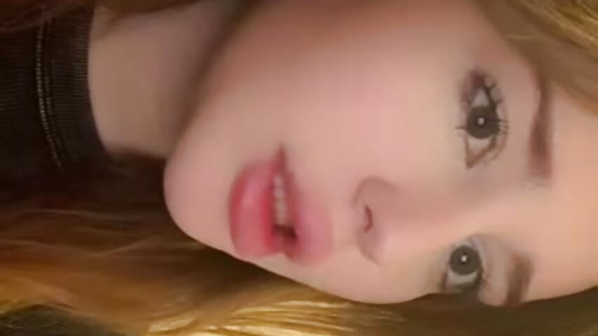 It's Me! - video by Linnetee