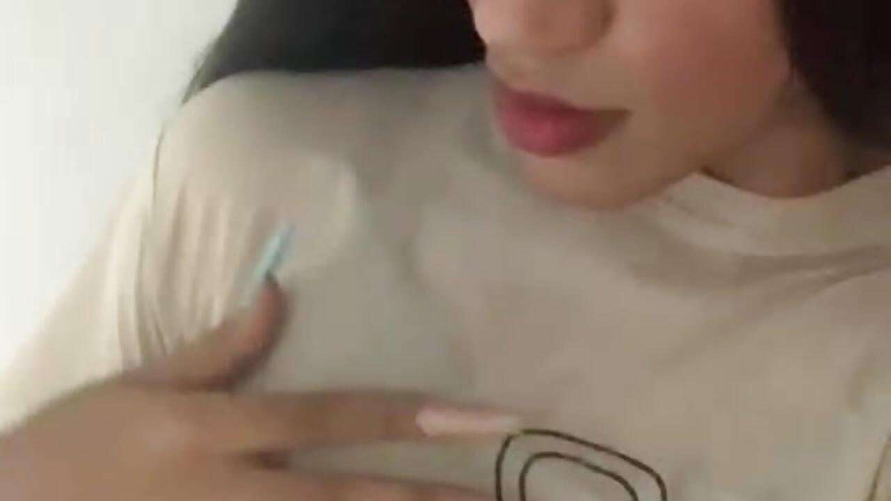 WhatsApp Video 2025-06-12 at 3,39,39 PM - vídeo de la modelo de cam Freyjalaveau