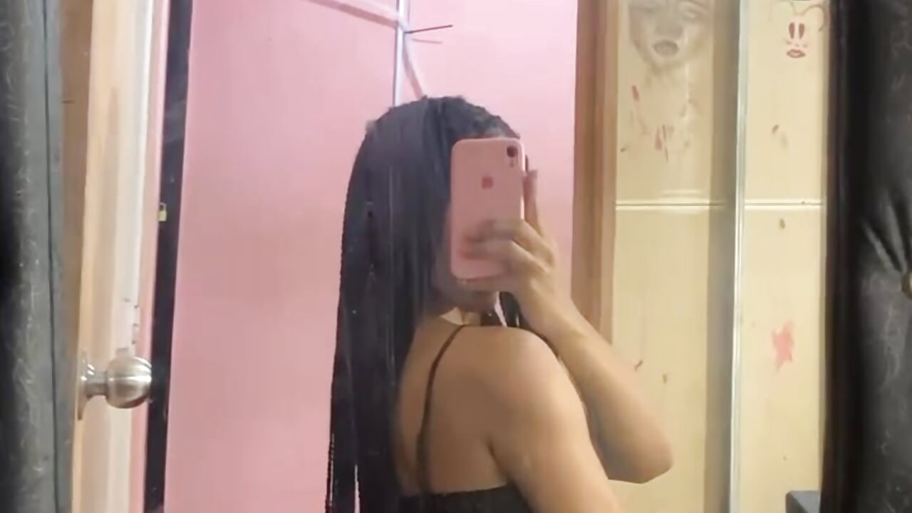 I'll wait for you like this 😋 - video của người mẫu cam Freyjalaveau