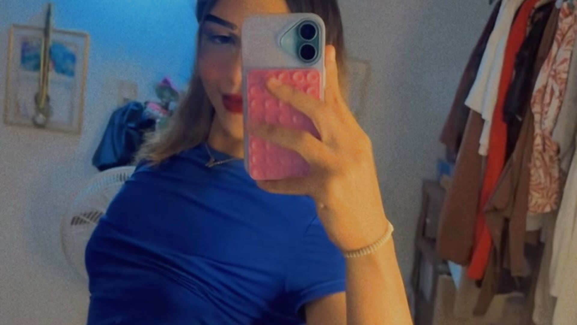 Sexy body – video modela na kameri Freyjalaveau