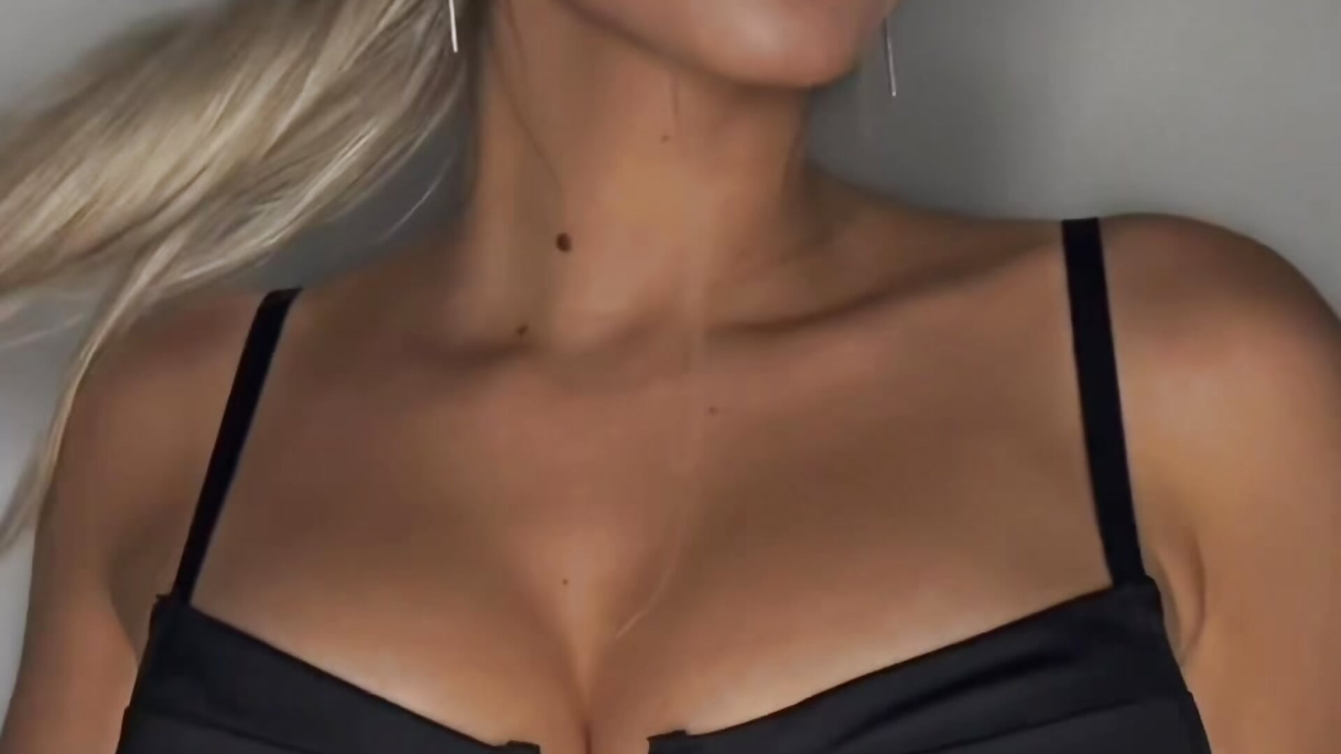 :) – видео вебкам-модели evelynvlove