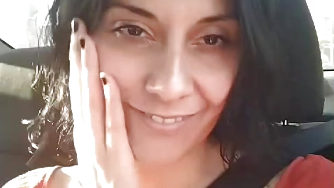 The closest you'll ever get to my lips🫦 - video by DommeVioleta cam model