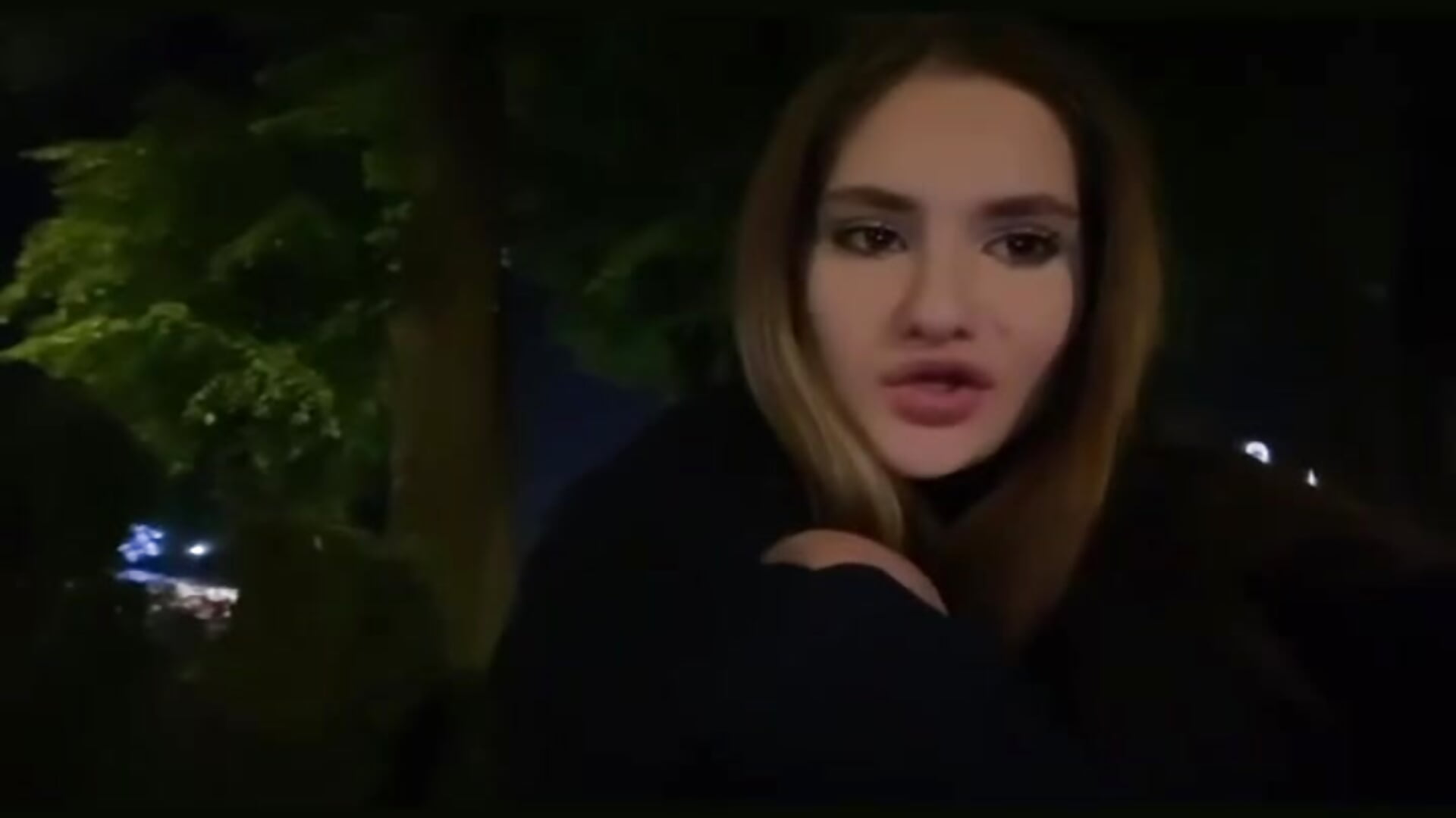 An air kiss for you 💋 - video av DeboraButtars