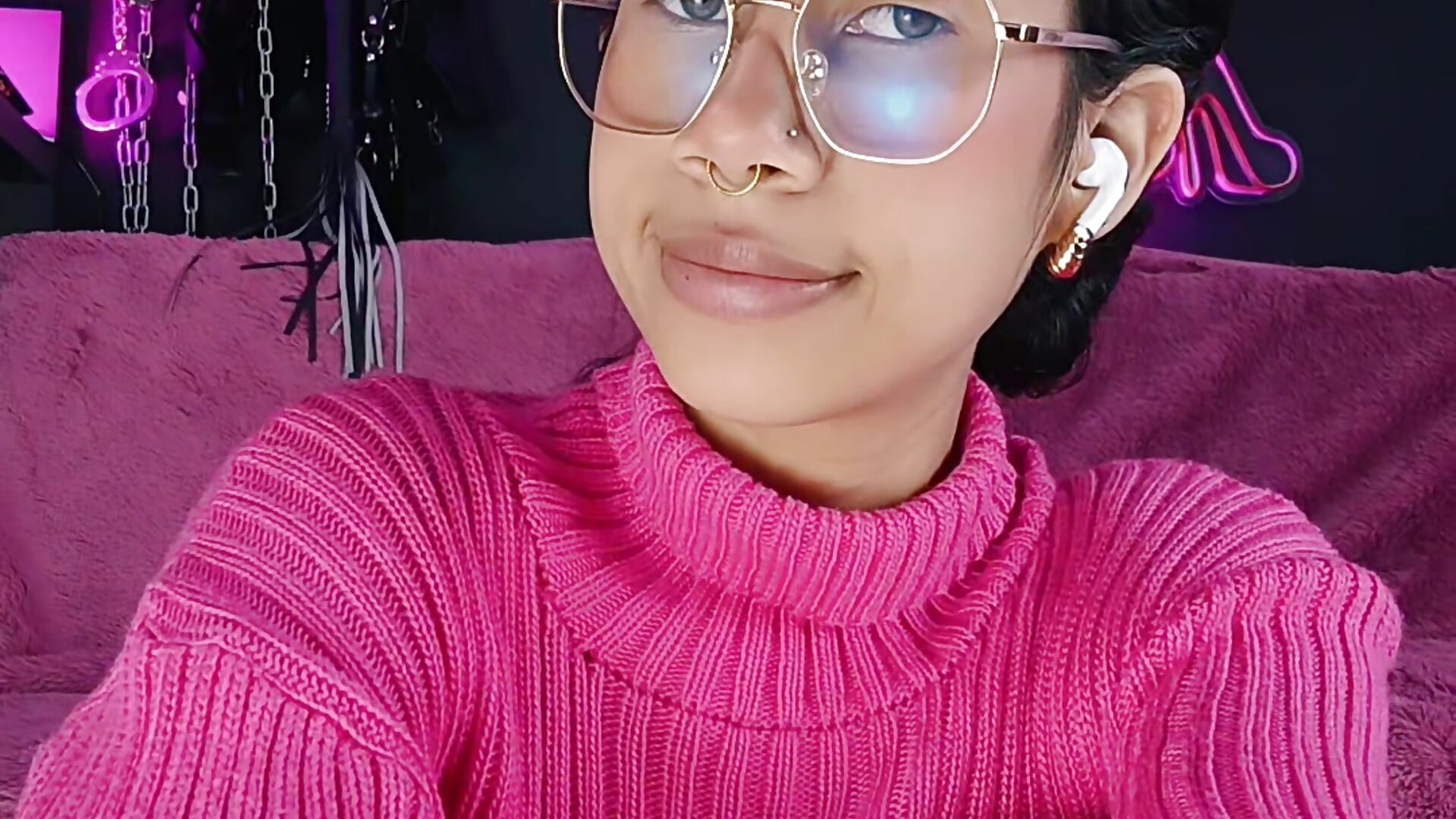 💕 - فيديو من AquaRivers موديل الكام