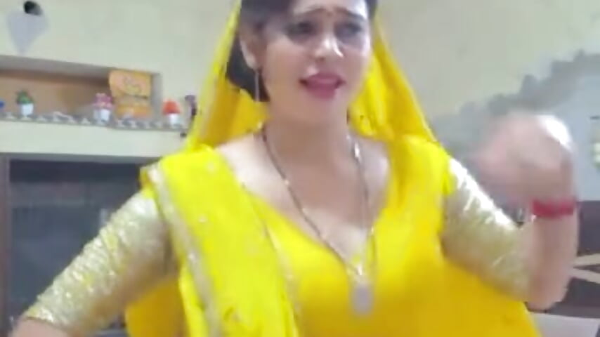 Me - video by Aanshi_01 cam model