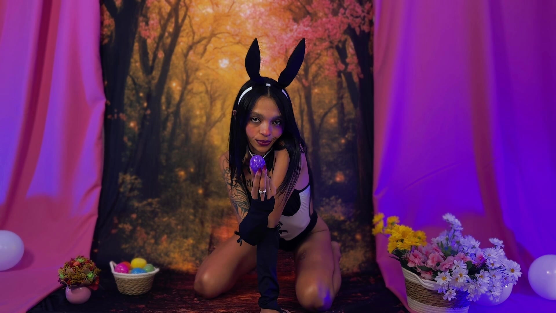 Easter Egg Hunt but make it nasty 😈 Who wants to find my wet spots? - video di emily_burton18 modella di cam