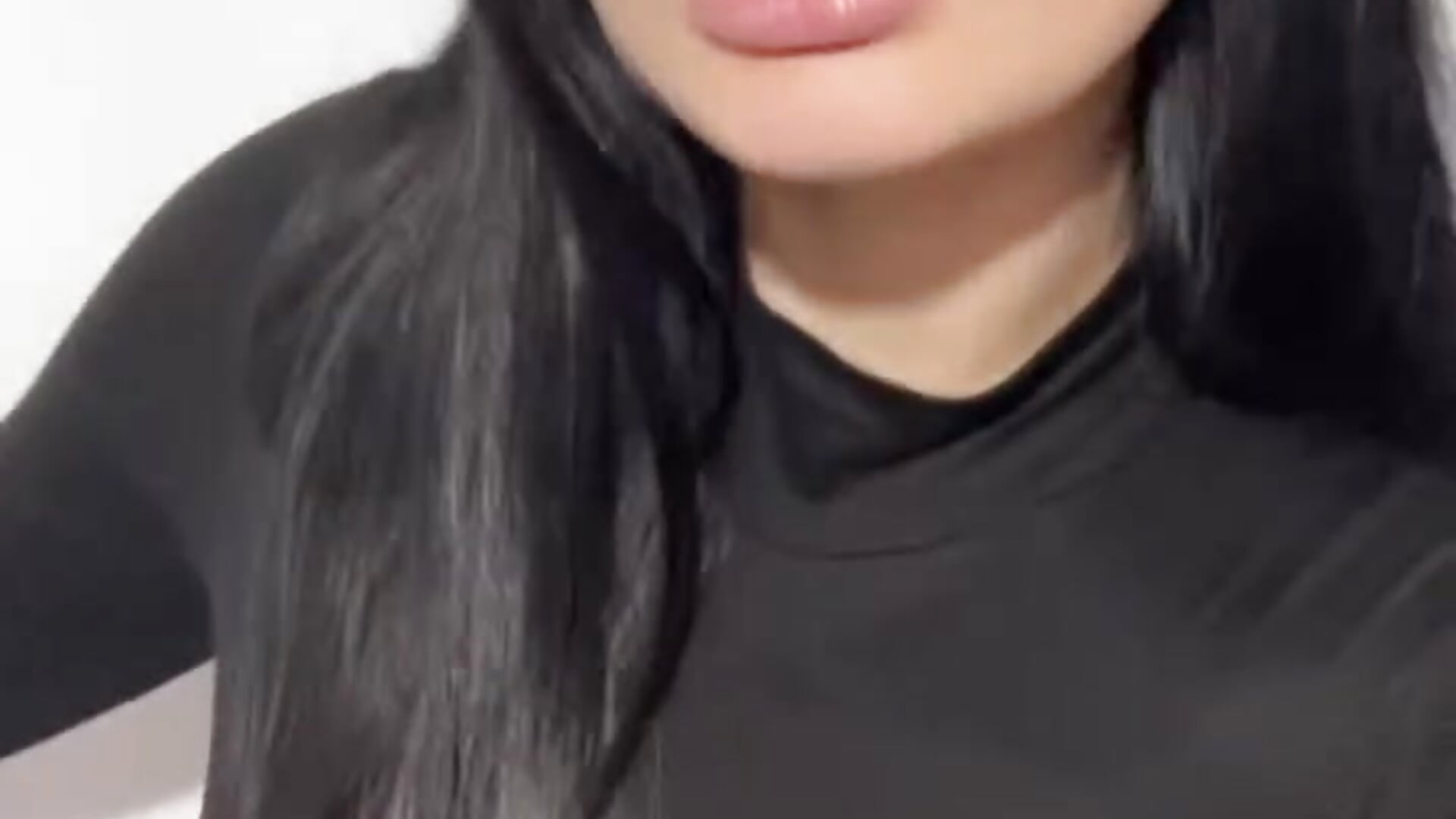 Luna singer 🩷 - video by Lunaclarx cam model