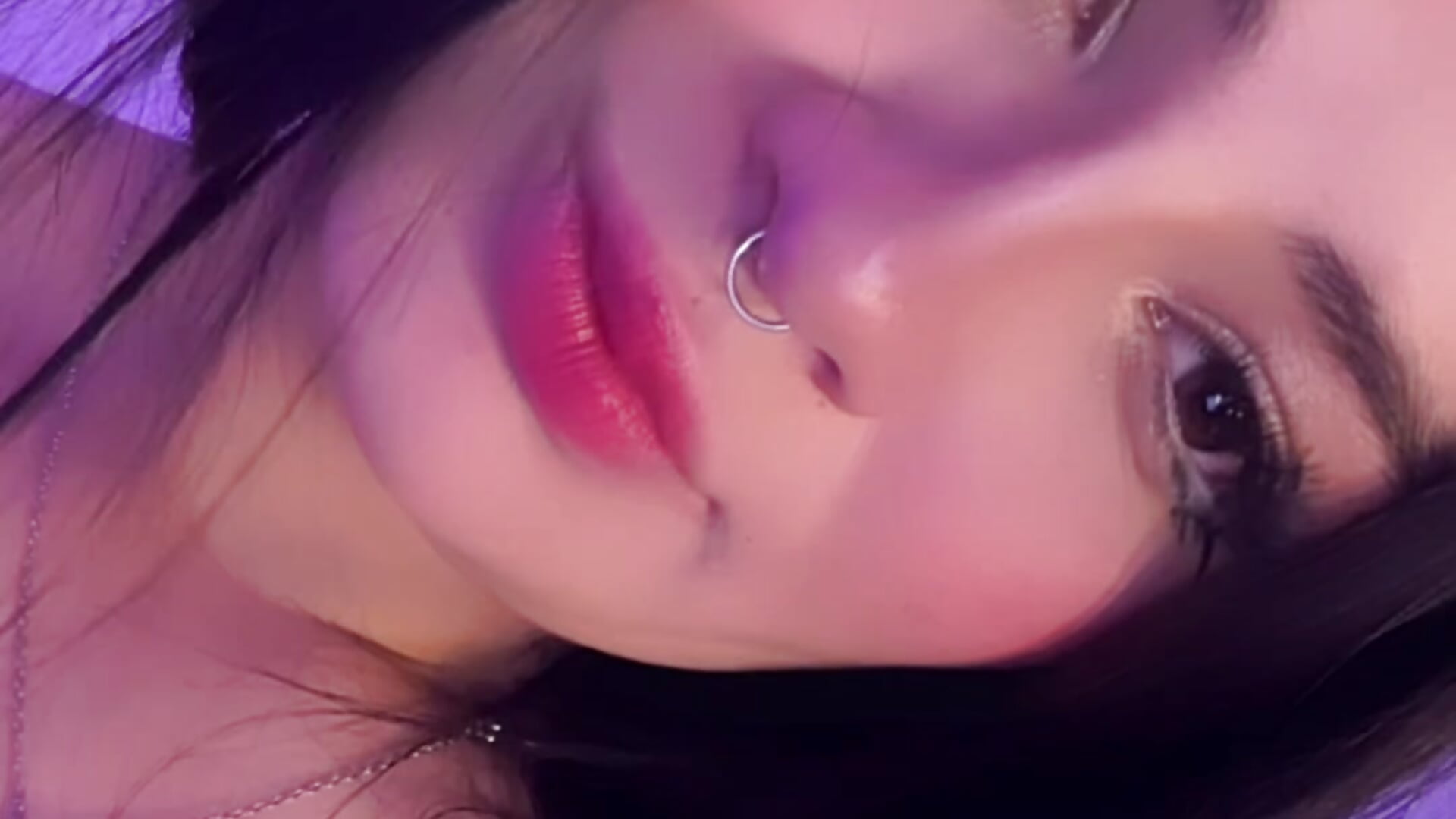 your favorite princess 🍎 - video by Lunaclarx cam model