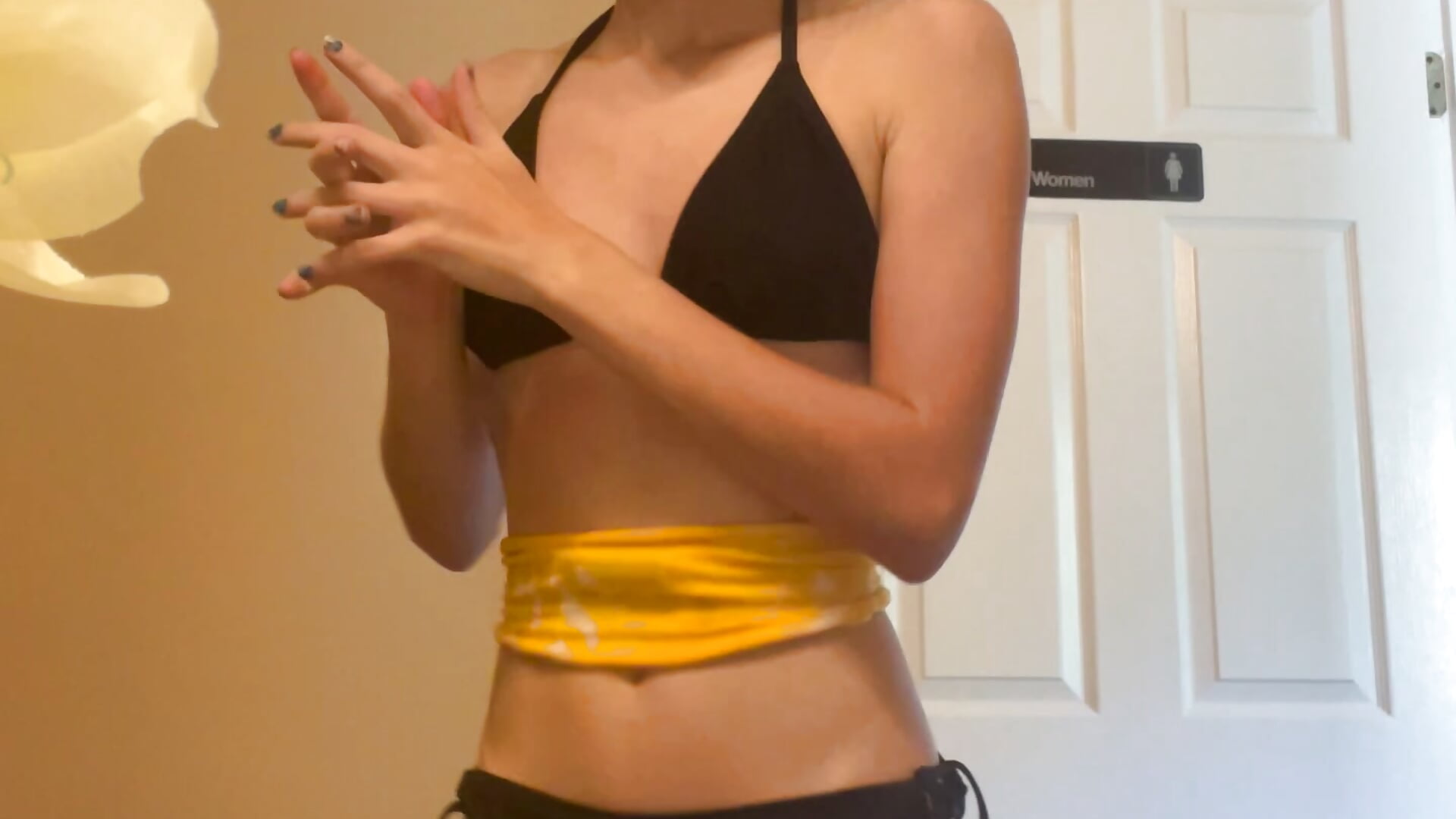 IMG_6168 - βίντεο μοντέλου Mcmonsterbat