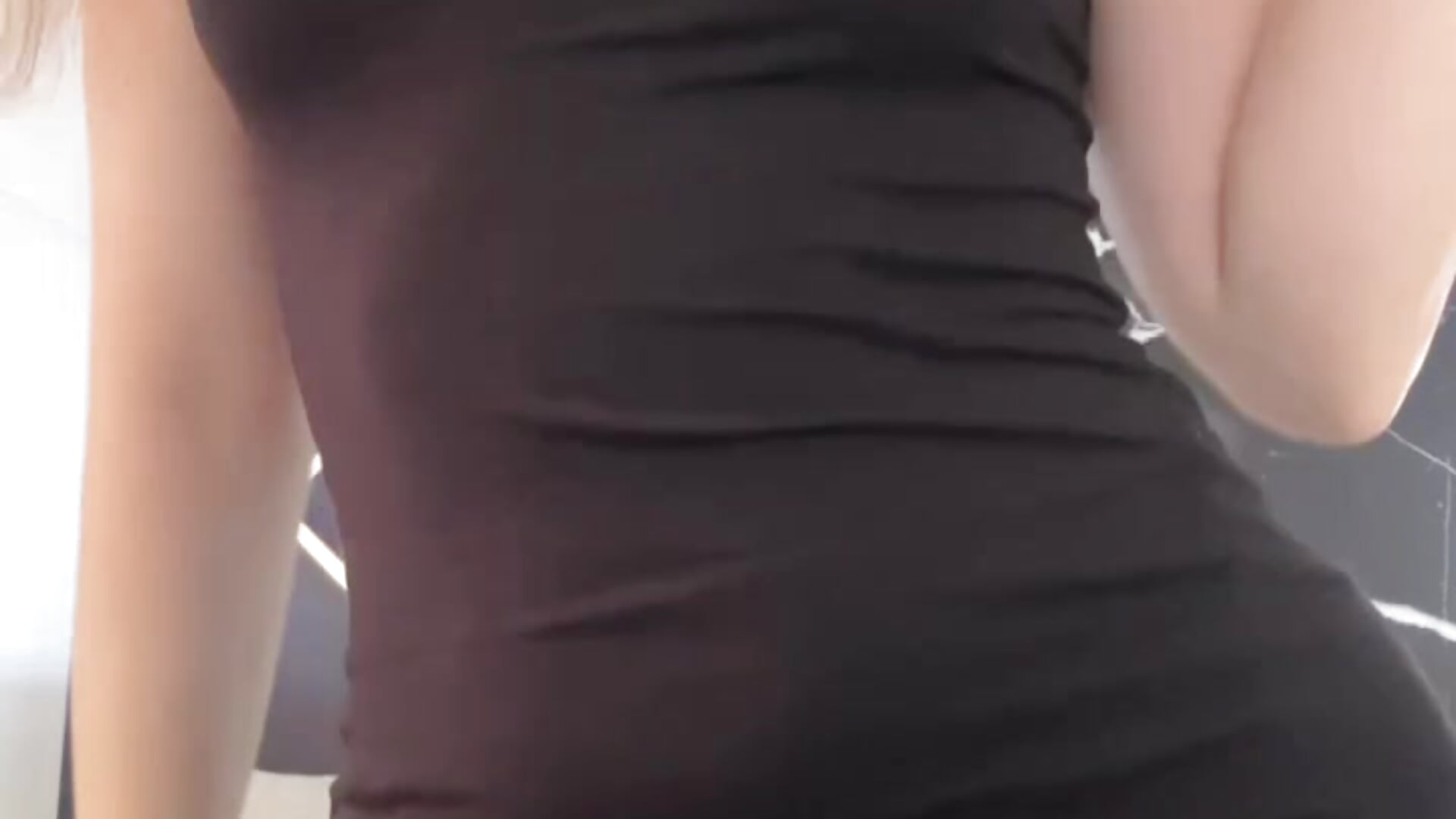 mi - video by CyrenaLuxe cam model