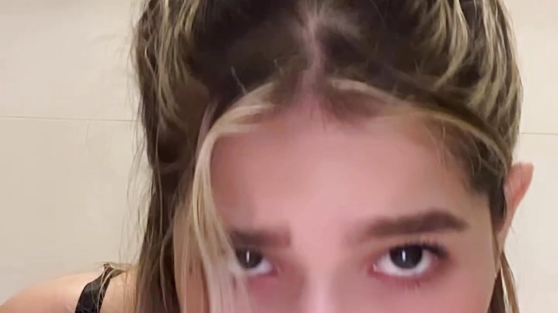 Delicious blowjob🫣🥵 - vidéo du modèle de showcams little_anni_