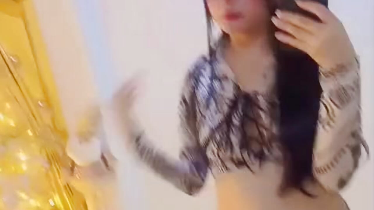 Free time ✨🎆 - video di scarlett_vixen7 modella di cam