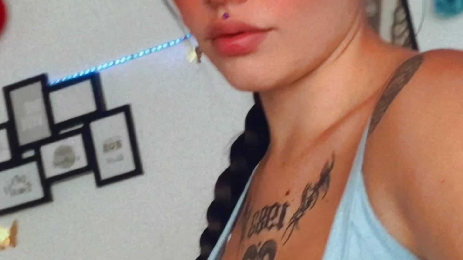 2ac4e8be04a14bce8eb0bc4af700f0b8 - video by Gabyy_park cam model