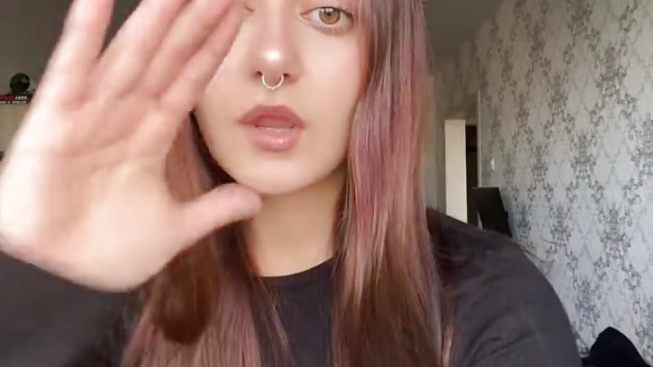 Meaww - video by Melly_Kiss cam model