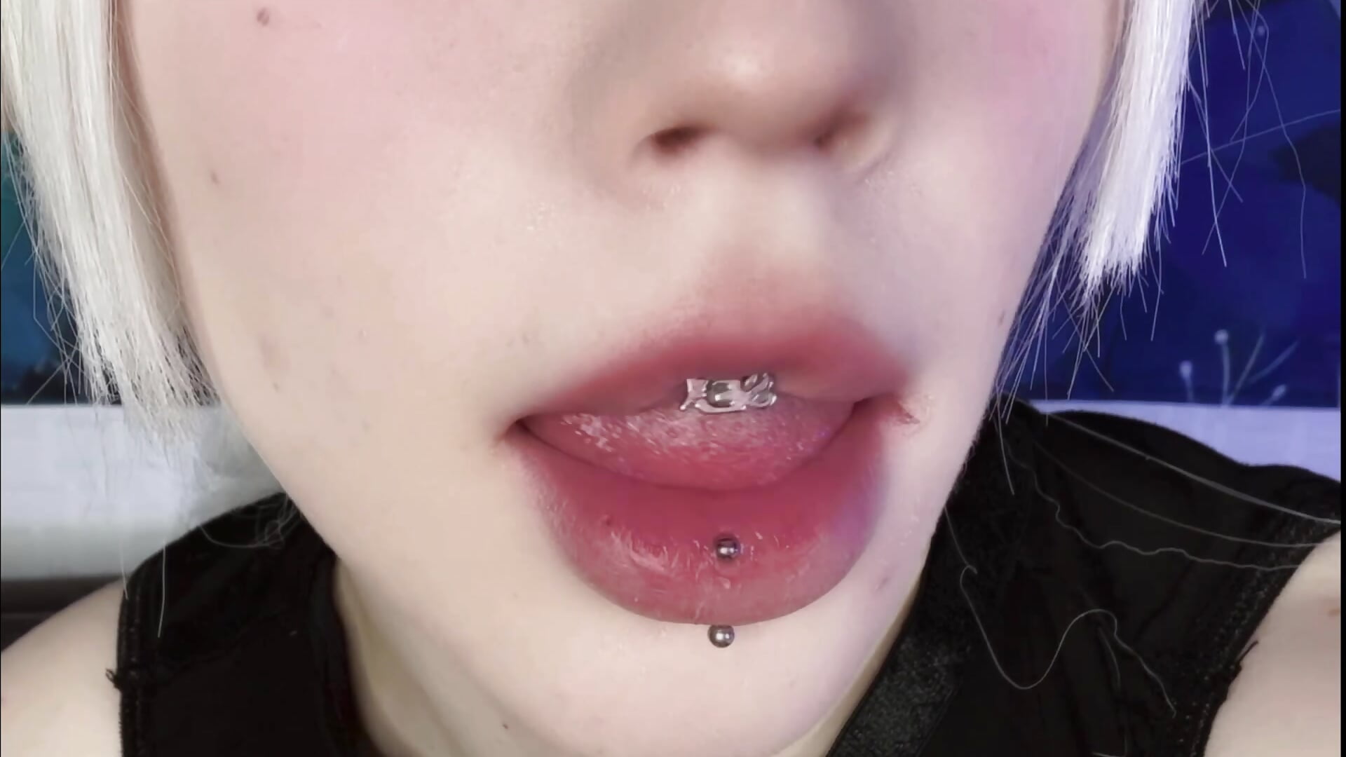 piersings!!🍭 - βίντεο μοντέλου PeacchyPawss