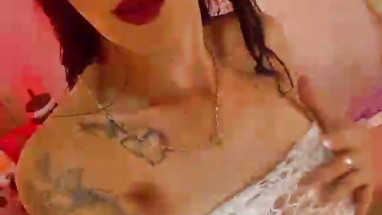 Sexy and perfect — filmik emily_rivas_, modela(-lki) na kamerkach