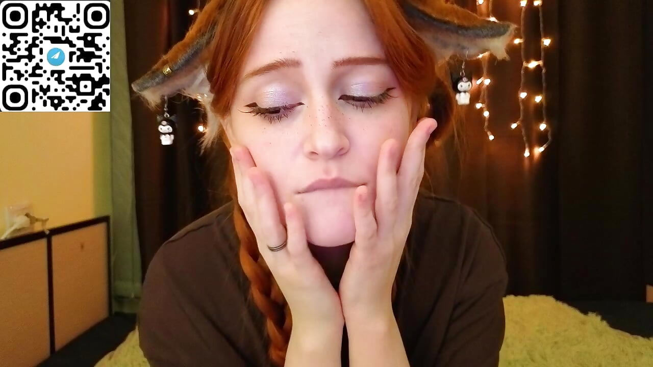 boo - Video von LittleFoxHole Cam-Model