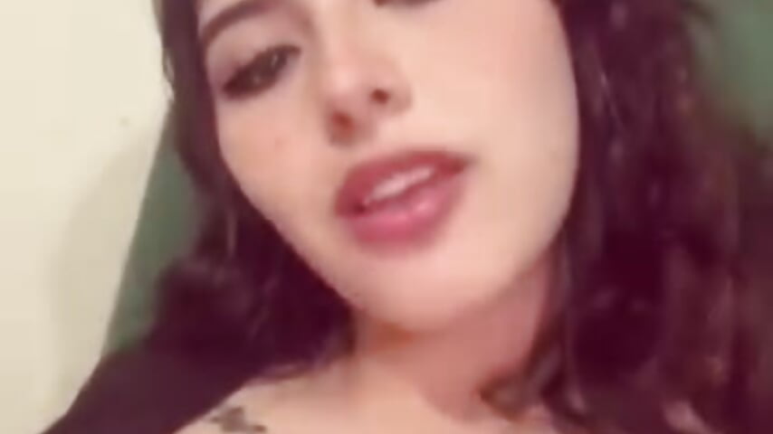 a playful girl - video by elizabethsecrett cam model