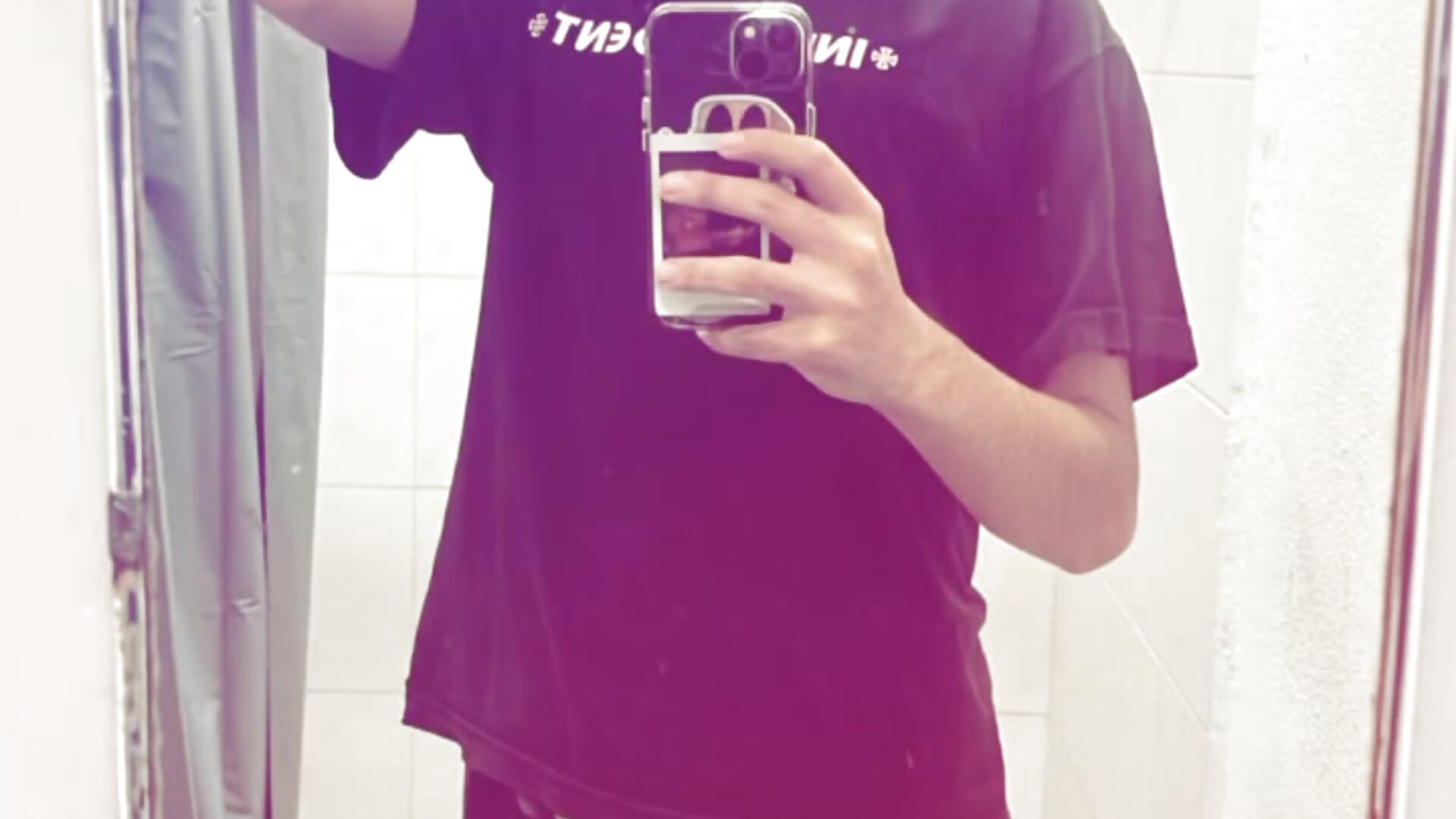 9687d31a234743a88b731443f8f4638f - clip cu Leonardosys model videochat