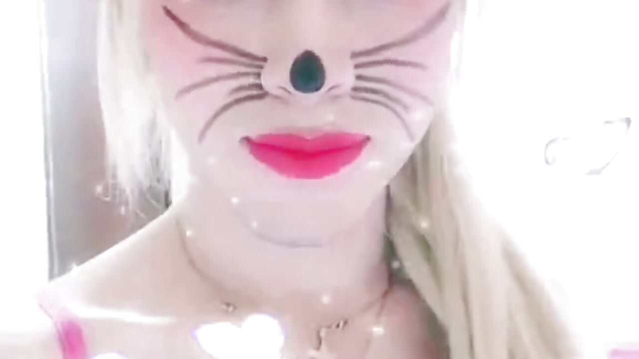 2020-08-28-130028469 - video by golden_girl01 cam model