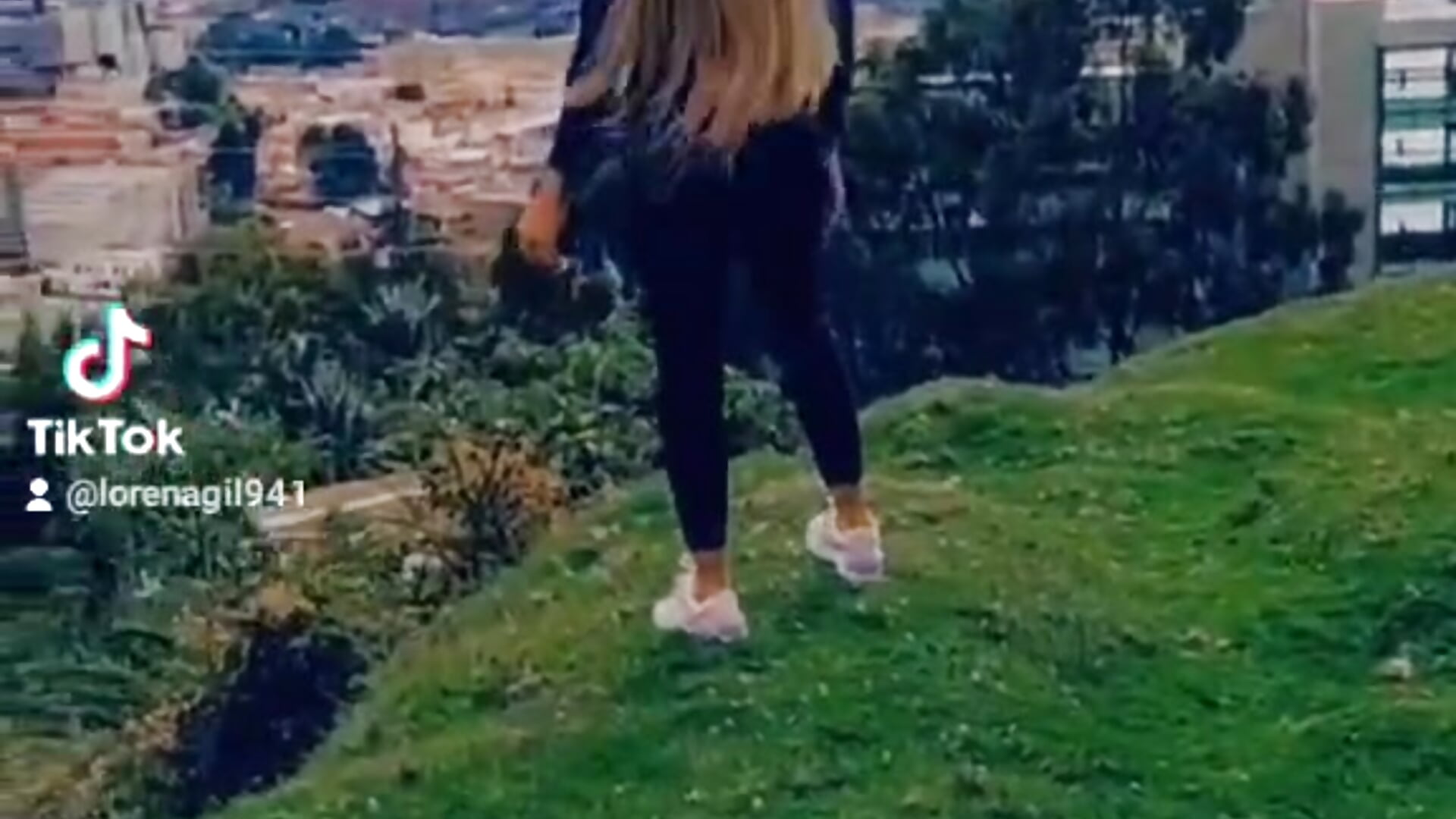 2021-08-20-140901307 - video by golden_girl01 cam model