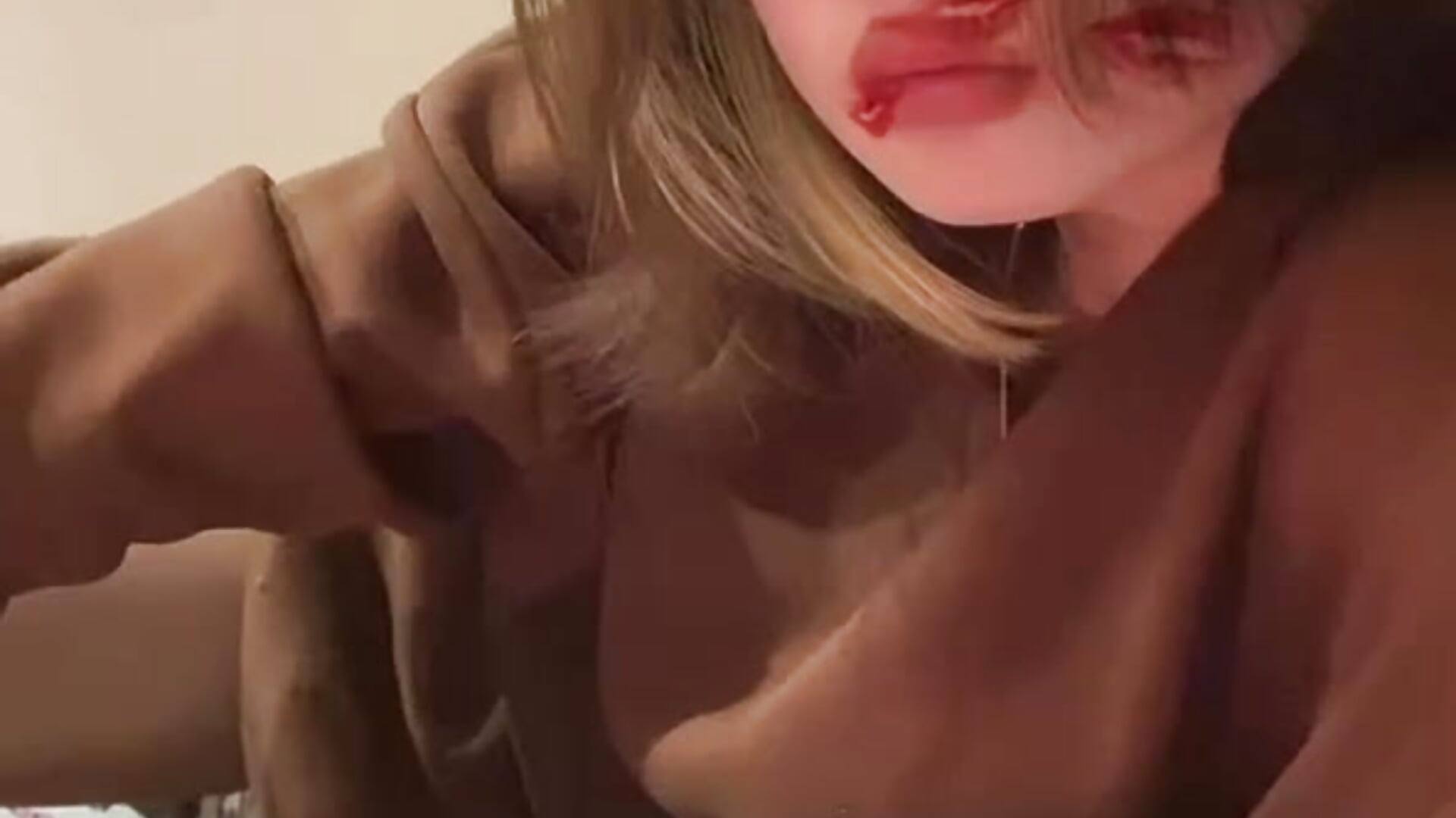 nice evening🔥 - video oleh model kamera YvonneRobes