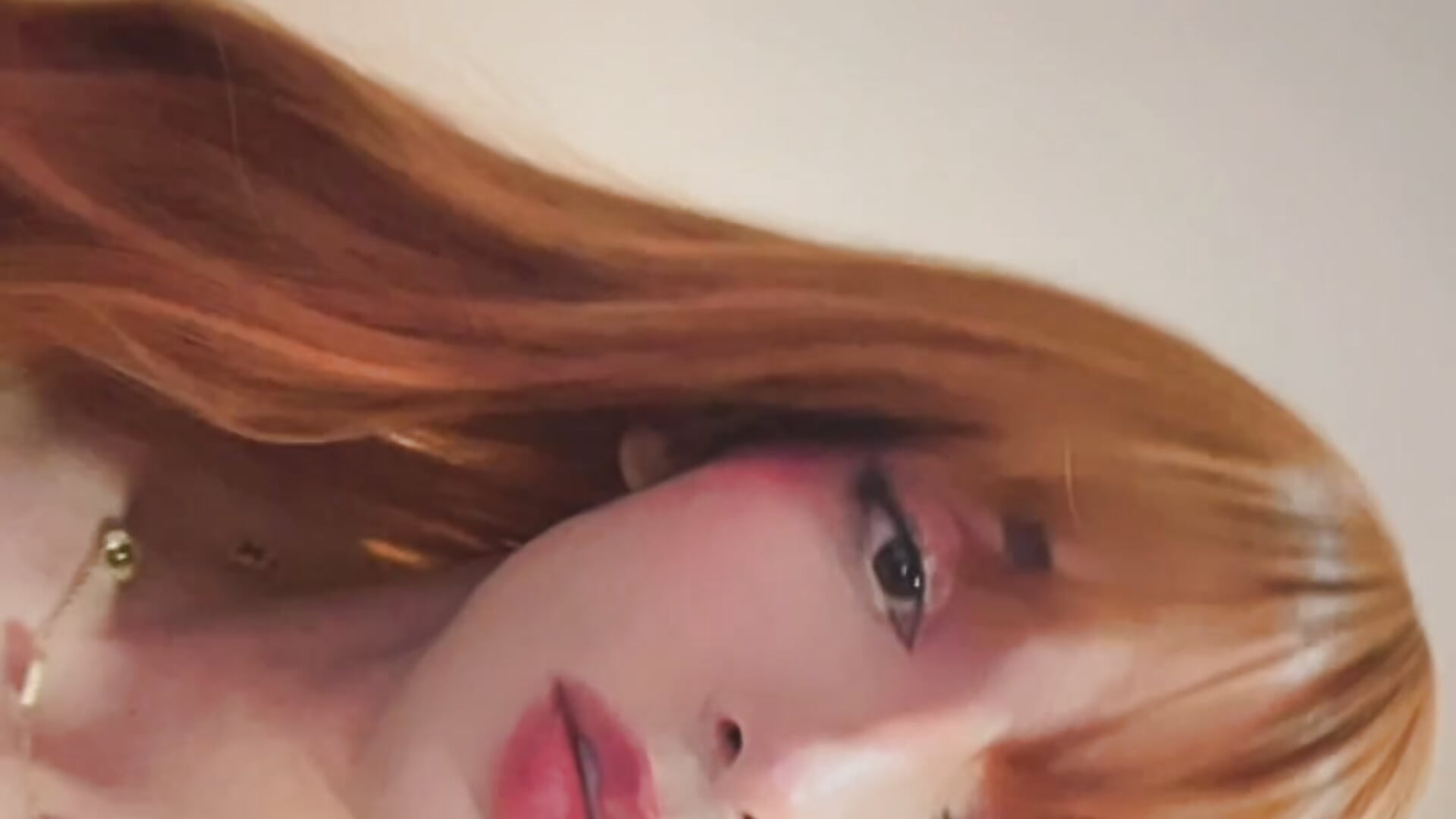 d05ea0c6d0af4223bd5cee6a6dafb99b.mov - video di Kitten_Riot modella di cam