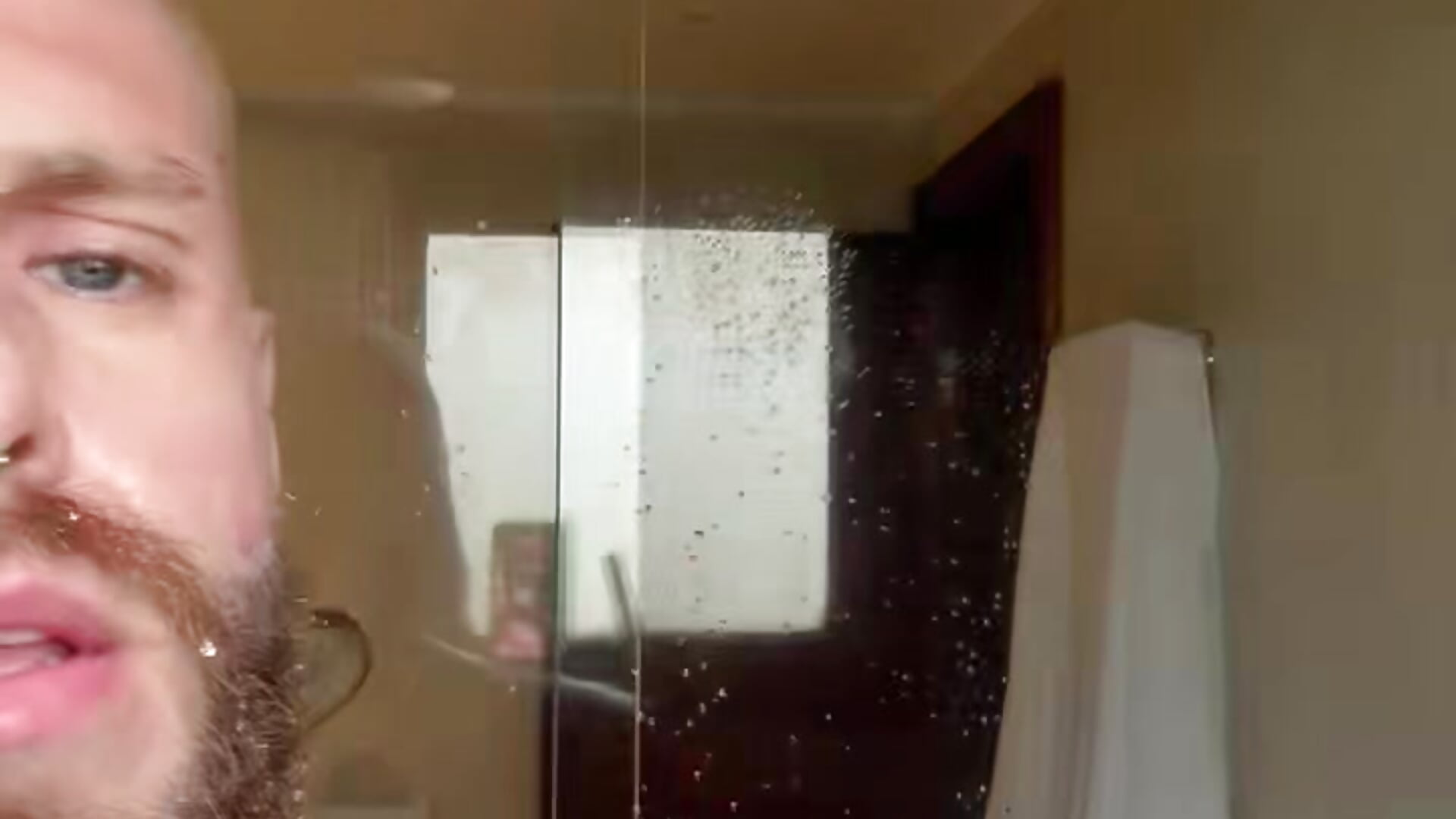 Banho - video by llHugoll