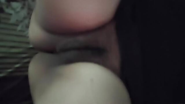 my fingers in my pussy makes me wet and hot 🔥