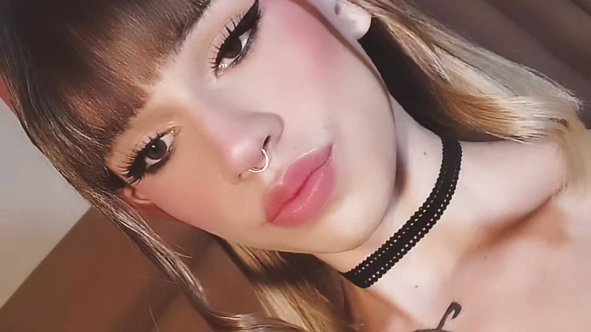 How sweet! - βίντεο μοντέλου gabymolits