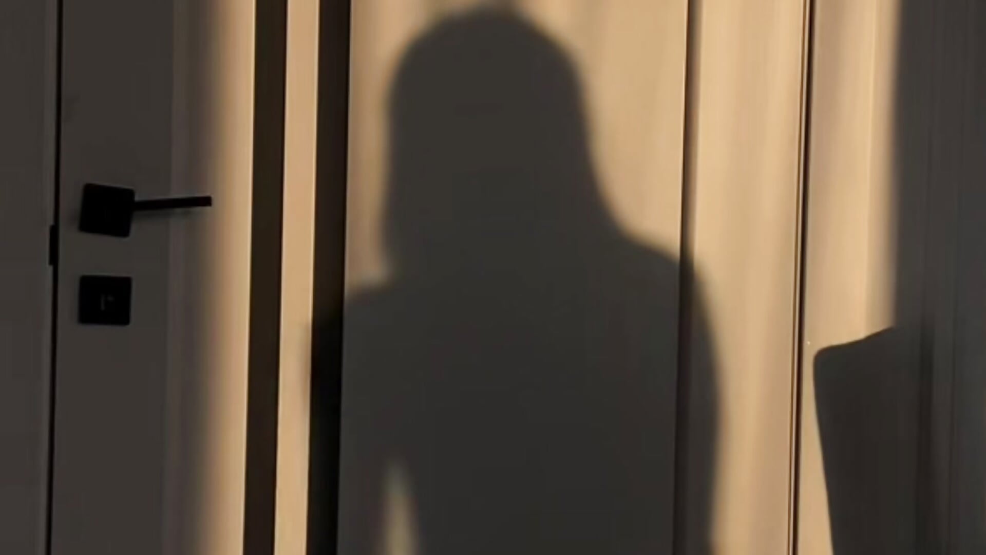 Hola mi amor 💋 - video di HotRoomies_ modella di cam