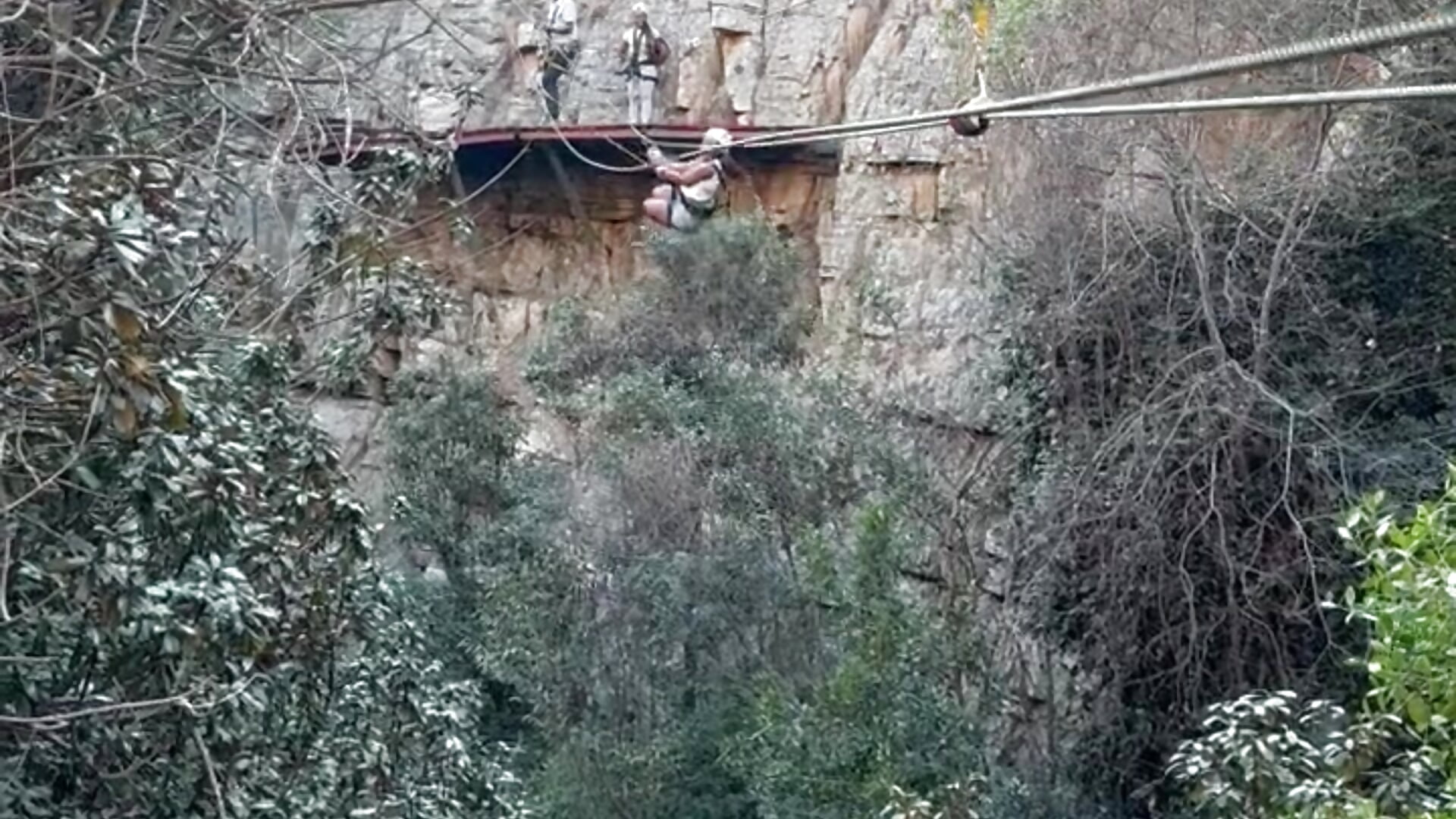 Zip lining - Video von UzuriZahra01 Cam-Model