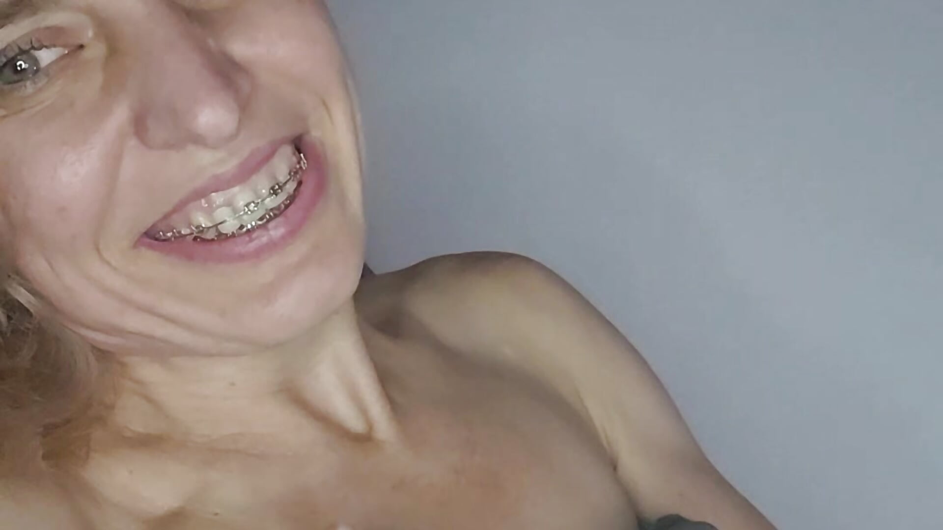 For Eric  morning – video modela na kameri Lovebackground