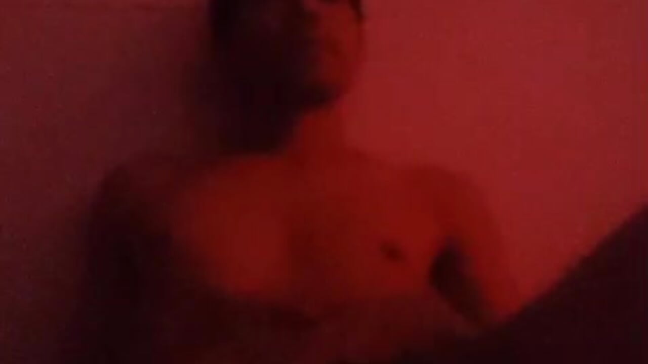 A good plon, while I masturbate – video modela na kameri sexy-sander