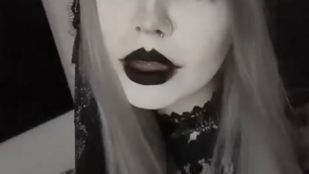 turn to black - video by crazysound cam model