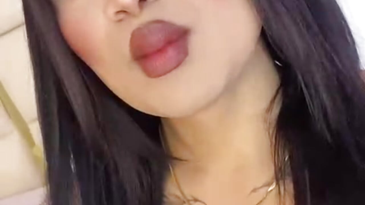 Silvanna-Casstro - Clip popular cu modele videochat 5999