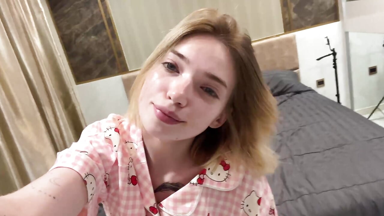 Home comfort... - vídeo de la modelo de cam Mary_Harriss