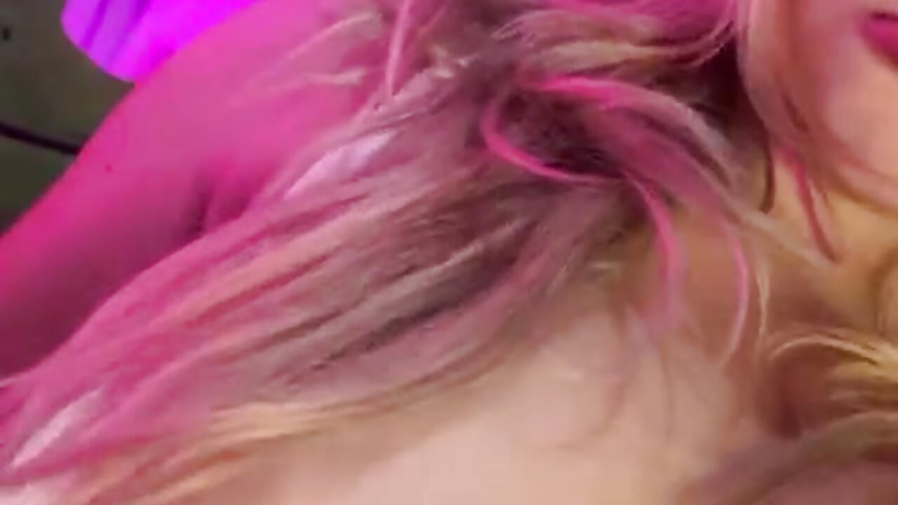 WhatsApp Video 2025-12-17 at 6,09,35 AM - video by AndyxSmith cam model